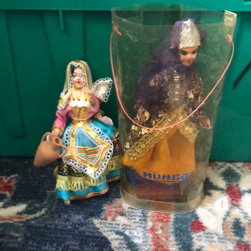 Huner Souvenir of Turkey Dolls Set of 2